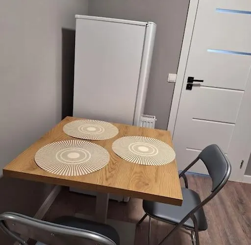 3a Neu Renoviert 3 Zi 5 Betten شقة شفيدت