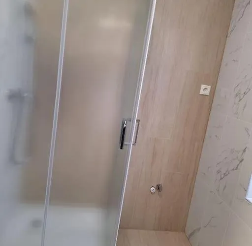 3a Neu Renoviert 3 Zi 5 Betten شقة *